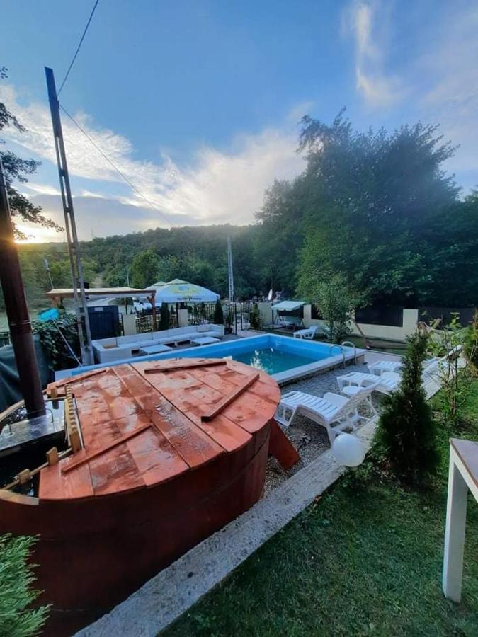 Ieşelniţa Casa De Vacanta Emd מראה חיצוני תמונה