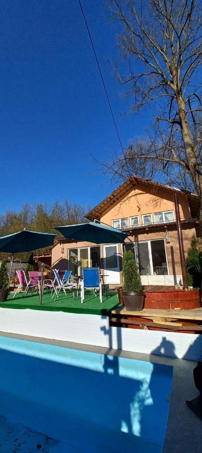 Ieşelniţa Casa De Vacanta Emd מראה חיצוני תמונה